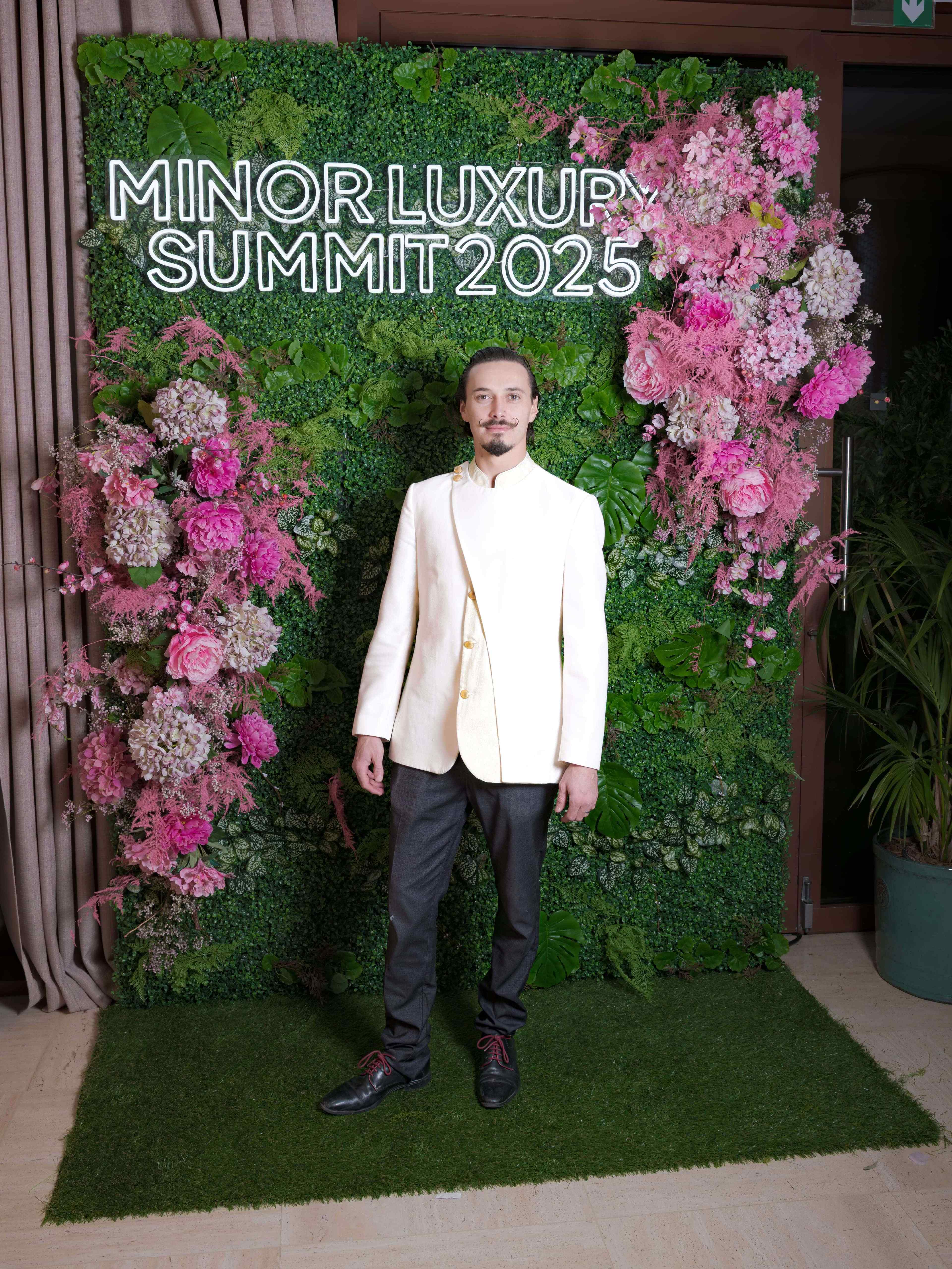 Gallery image 178